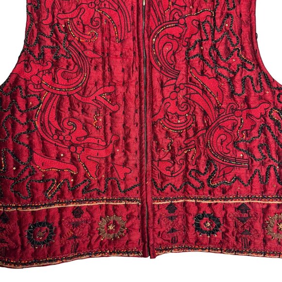 Chicos Red‎ Embroidered Quilted 100% Silk Vest Size 1 Front Zip Size 1 (M/8) - Picture 3 of 12